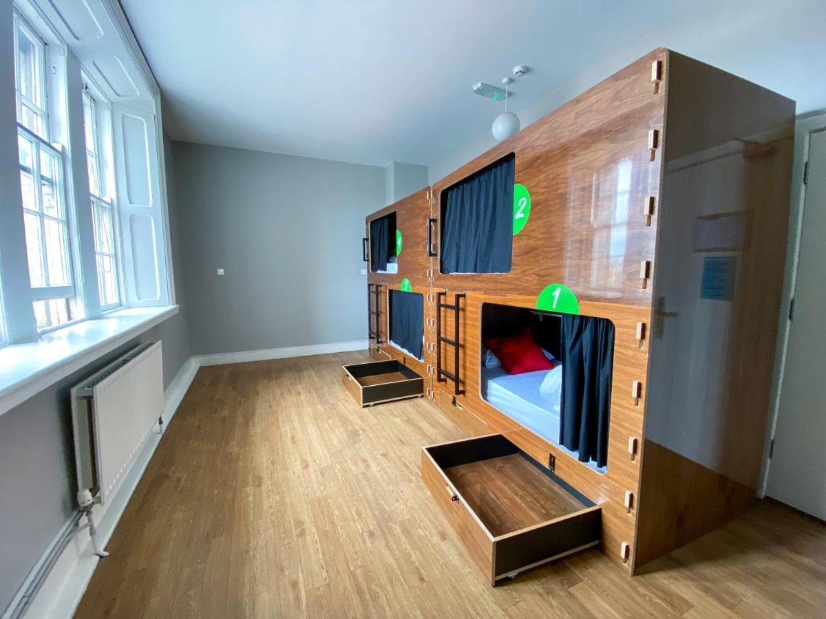 Bunk Bed a 4-Bed Female Dormitory Room,1766485577:JPEG